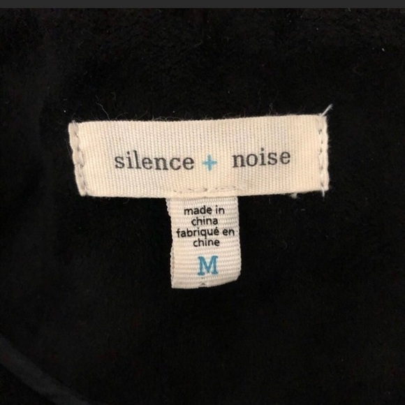 Moto Biker Faux Suede Zip Up Jacket Black
Size Medium - Picture 4 of 8